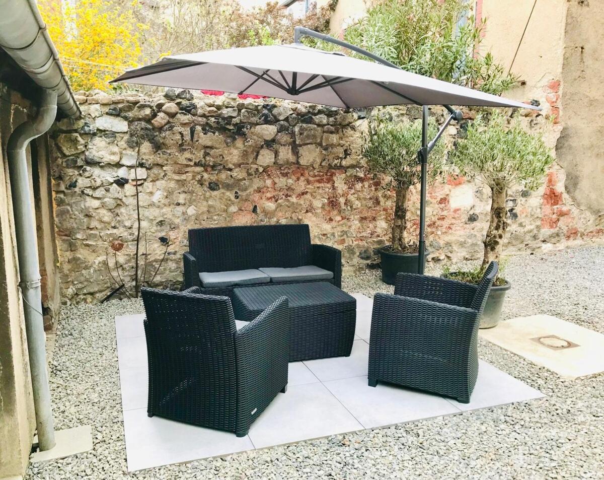 Le Retro Boheme ~ Tout Confort ~ Arrivee Autonome Montluçon Exteriör bild